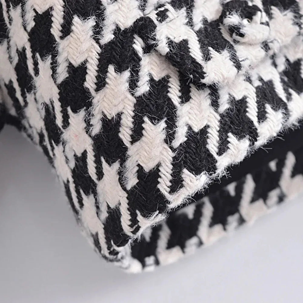 Houndstooth mini skirt