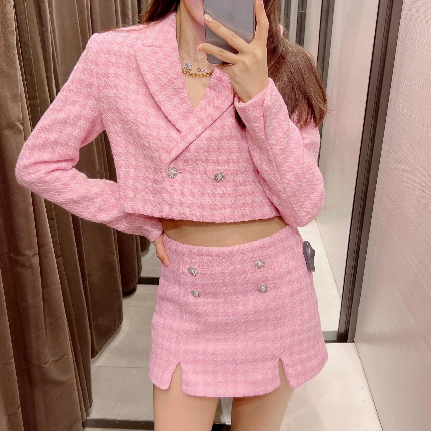 Dreamofthe90s Pink Houndstooth Cropped Blazer And Skort Suit Set